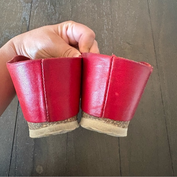 Yokono Red Leather Cork Wedges Crisscross Sandals Size 9 - Picture 8 of 13